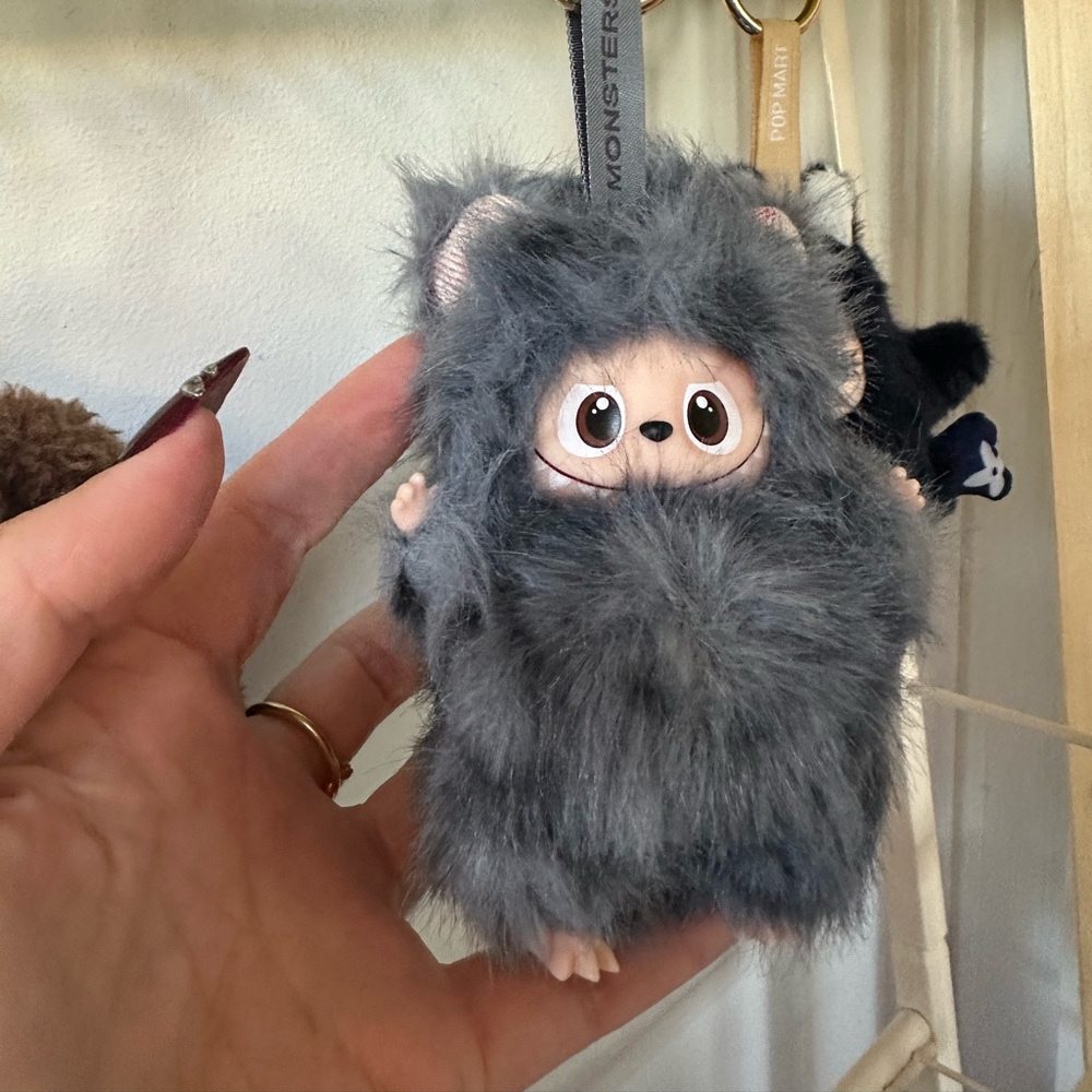 Mini v4 Custom Labubu Gray Furry Monster Keychain